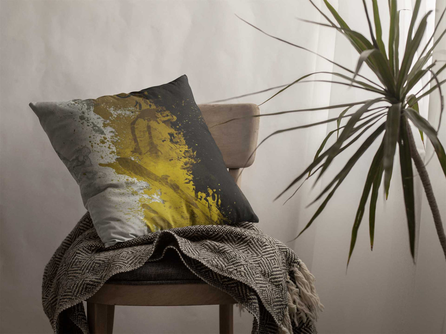 Sparkling Gold Throw Pillow Cover