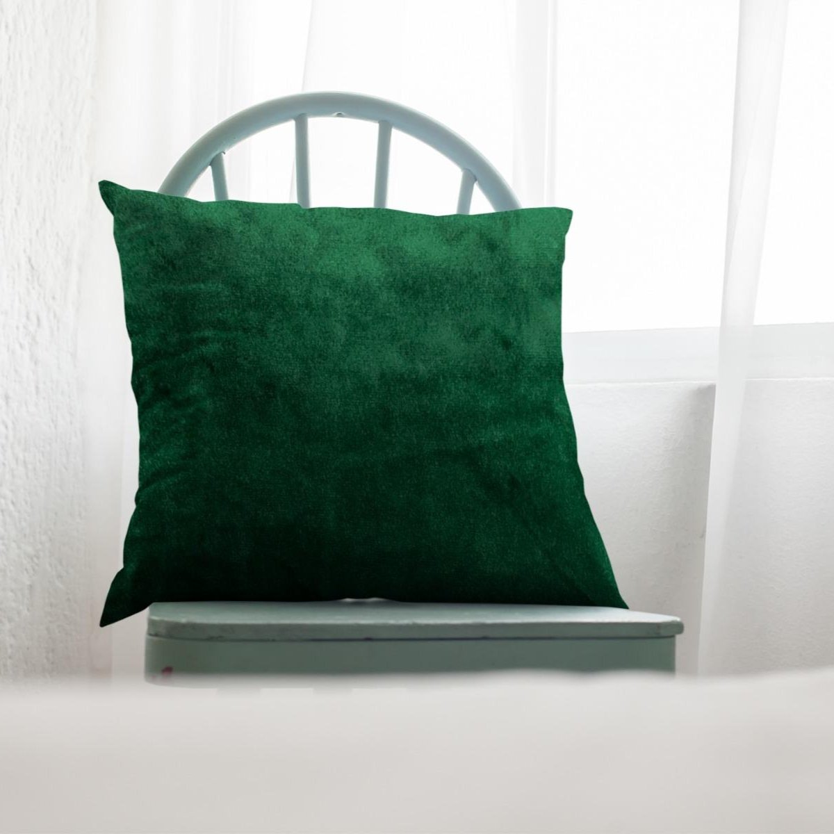 Malai Velvet - Emerald Throw Pillow Cover