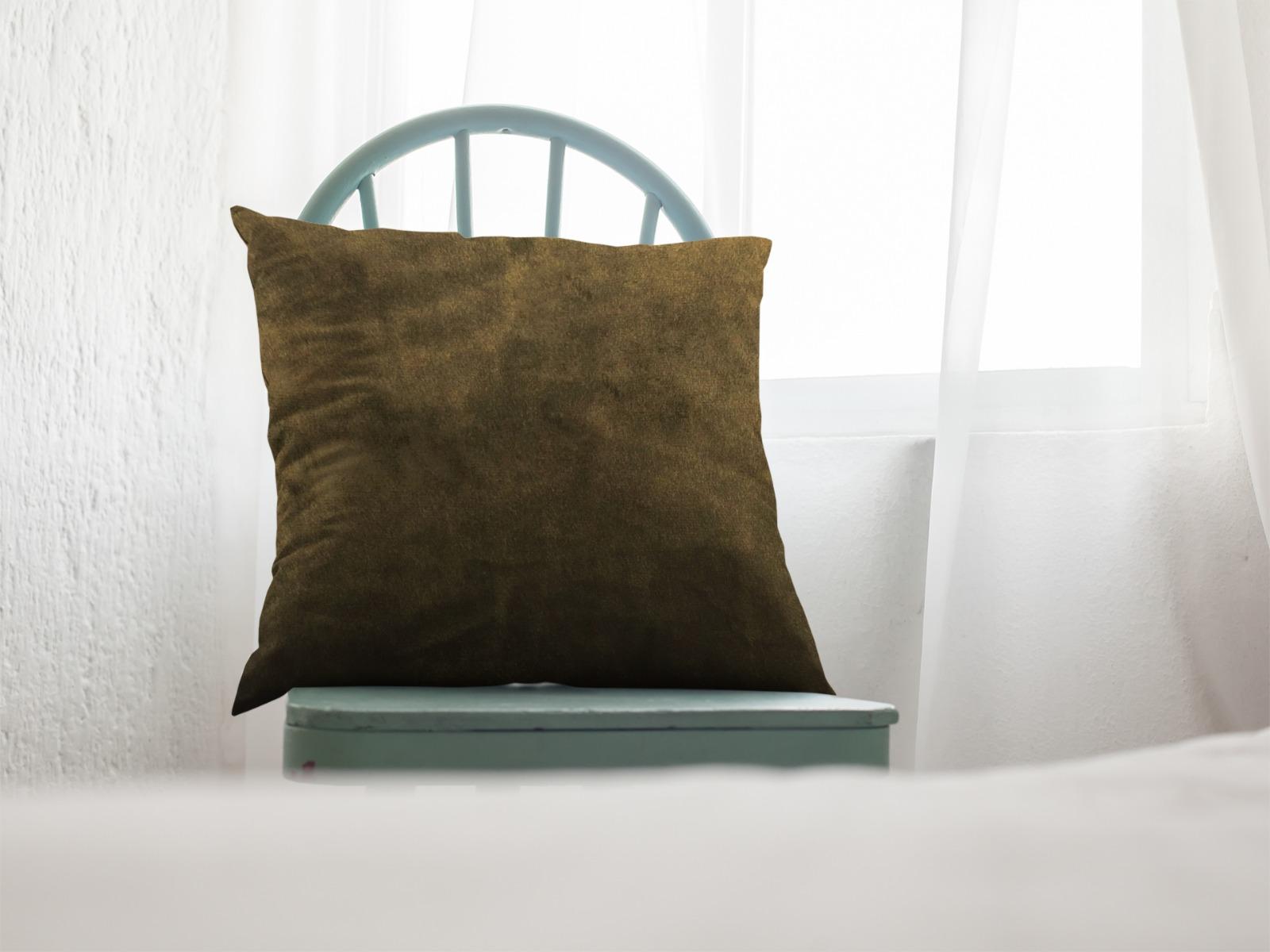 Malai Velvet - Fawn Throw Pillow Cover