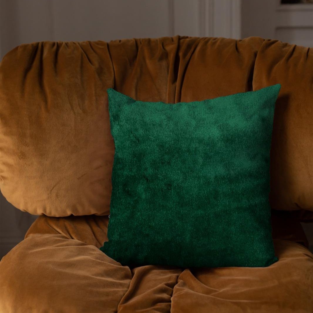 Malai Velvet - Emerald Throw Pillow Cover